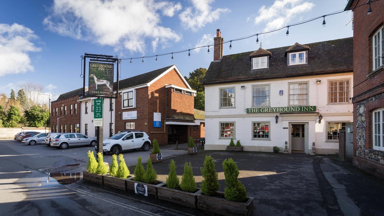 Greyhound Inn Wilton Wilton  Exterior foto