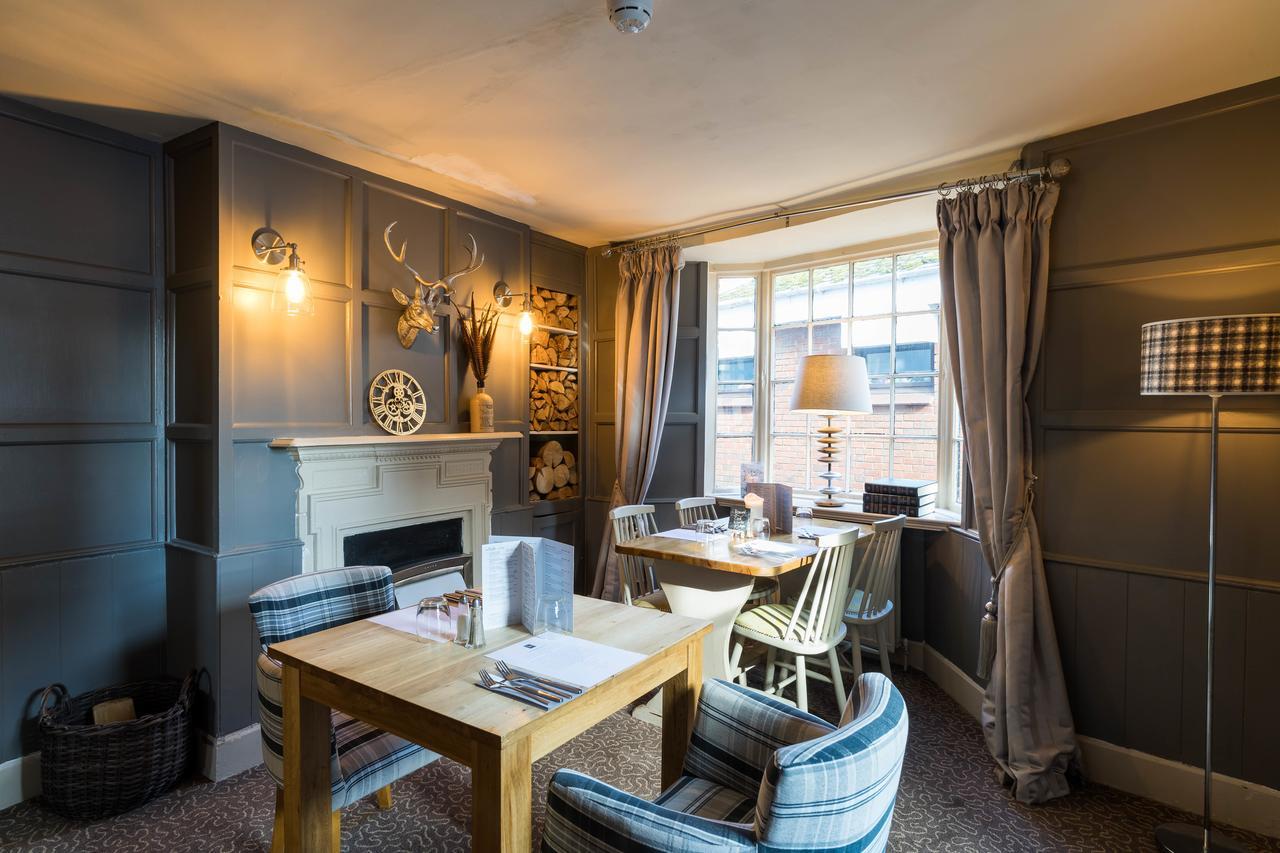 Greyhound Inn Wilton Wilton  Exterior foto