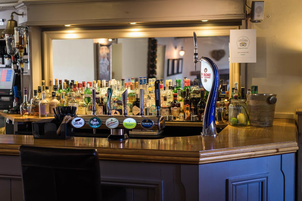 Greyhound Inn Wilton Wilton  Exterior foto